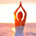 Obraz Joga Medytacja Kobieta Na Plaży Zachód Słońca