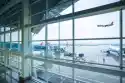 Fototapeta Airport Oknem W Deszczu