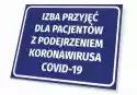 Tabliczka Izba Przyjęć Dla Pacjentów Z Podejrzeniem Koronawirusa