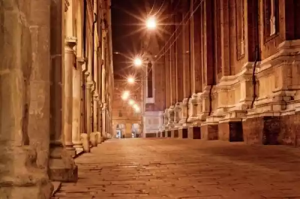 Fototapeta Stare Miasto Ulicy W Nocy Bologna Włochy